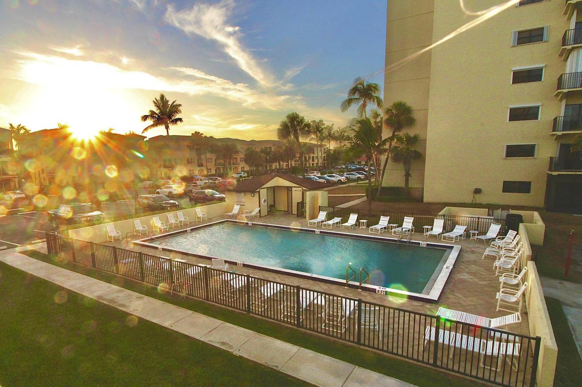 ג'נסן ביץ' Ocean Breeze Condo מראה חיצוני תמונה