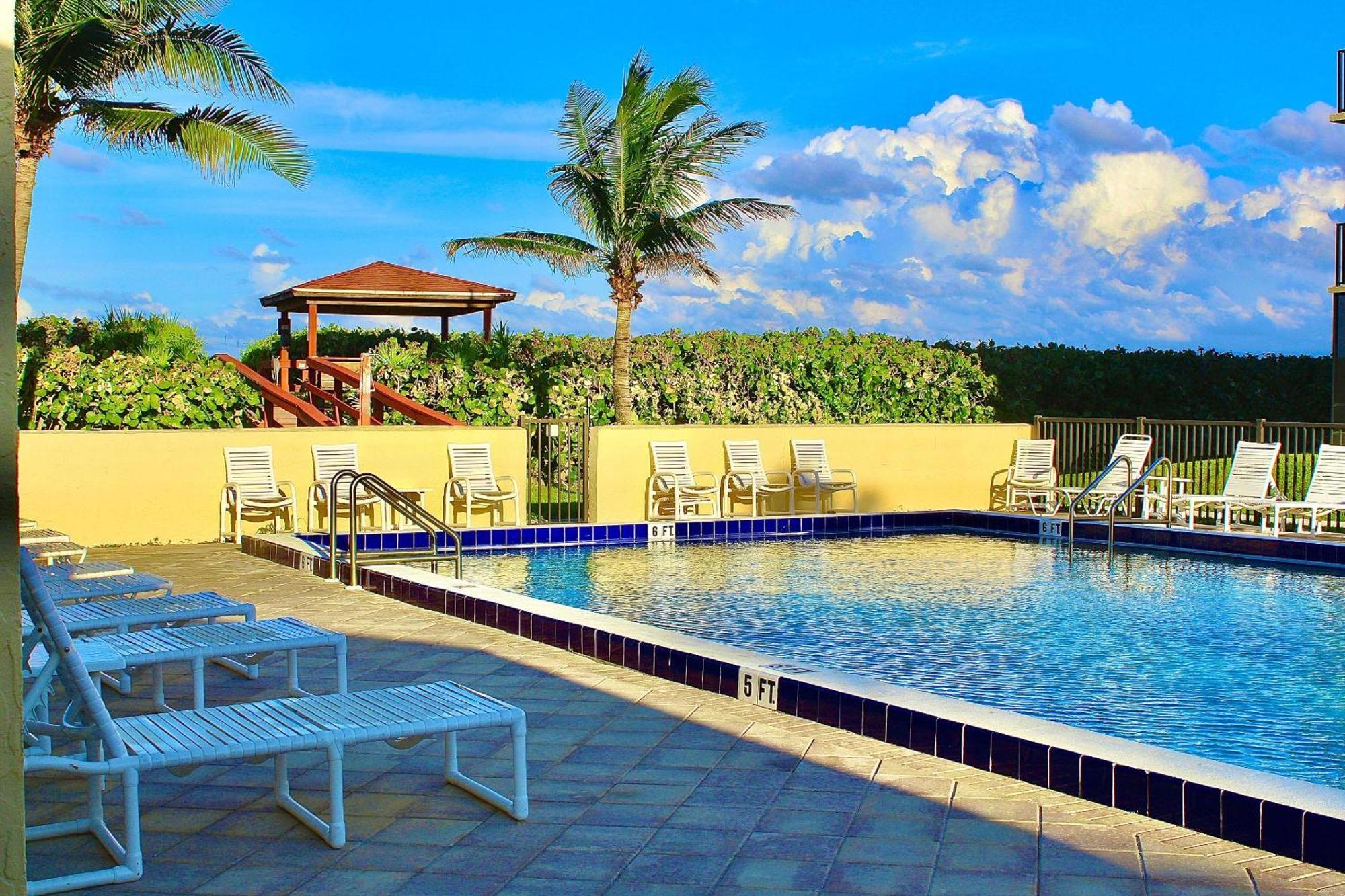 ג'נסן ביץ' Ocean Breeze Condo מראה חיצוני תמונה